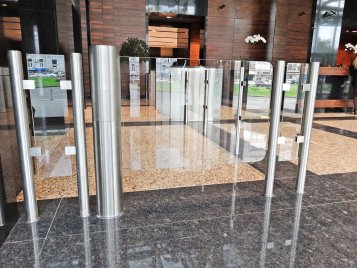 swing-gates-ukraine-min